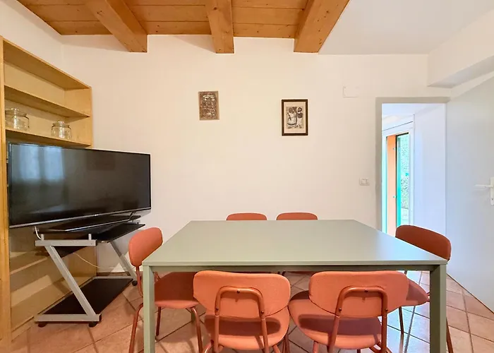 S360 - Sirolo, Cielo Terra Con Corte Esterna *