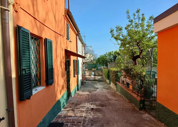 S360 - Sirolo, Cielo Terra Con Corte Esterna *